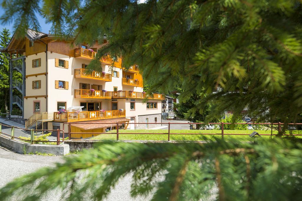 Relais San Giusto Hotel Campitello di Fassa Eksteriør billede