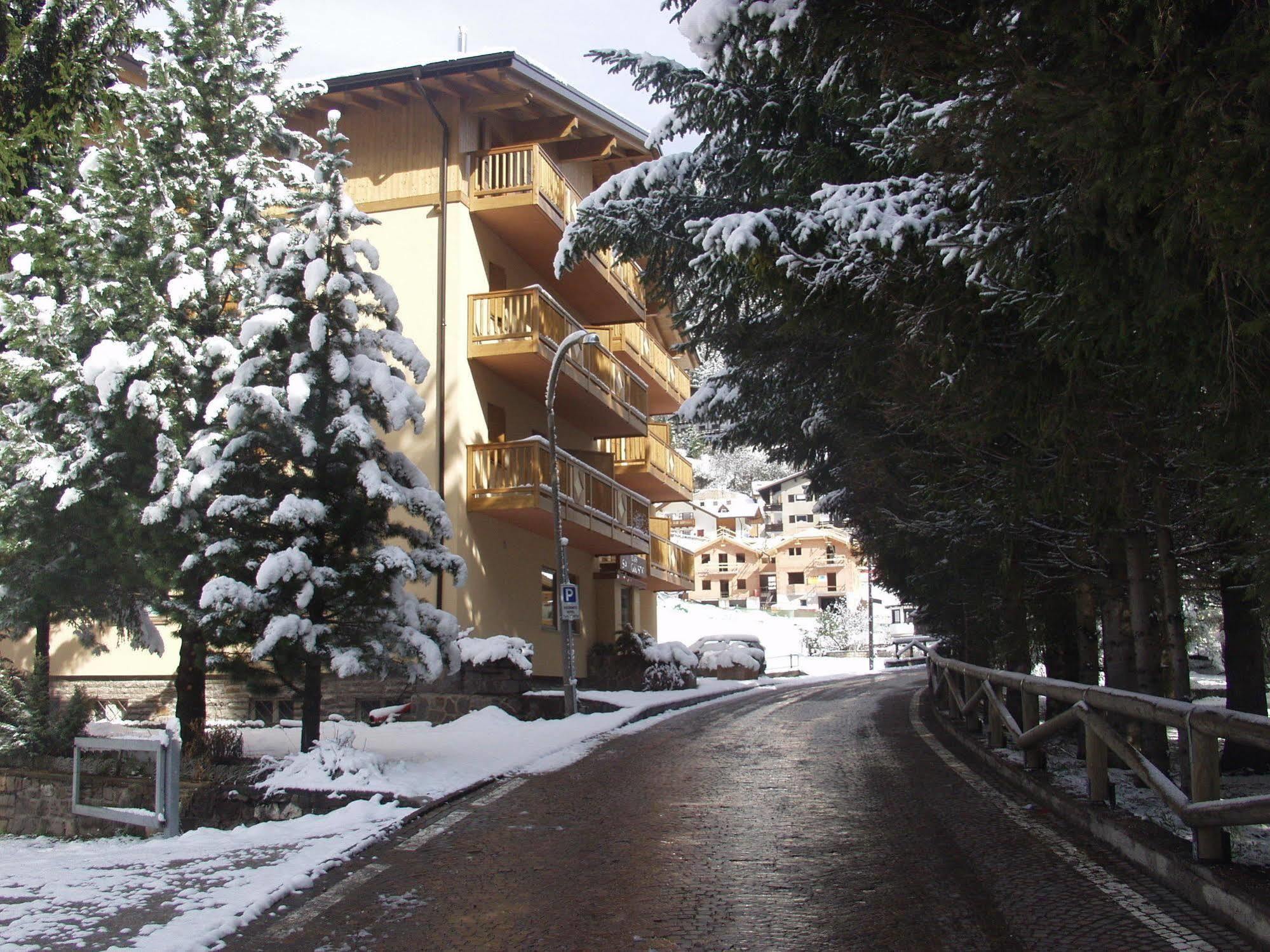 Relais San Giusto Hotel Campitello di Fassa Eksteriør billede